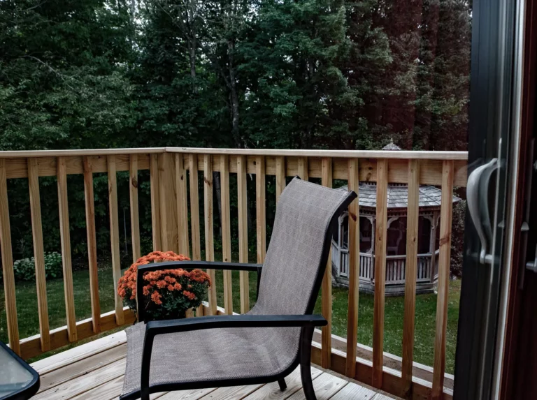 Crystal Cascade-Balcony.