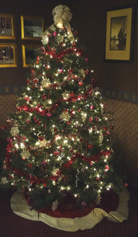 Inn at Ellis River Romantic Valentine's Tree