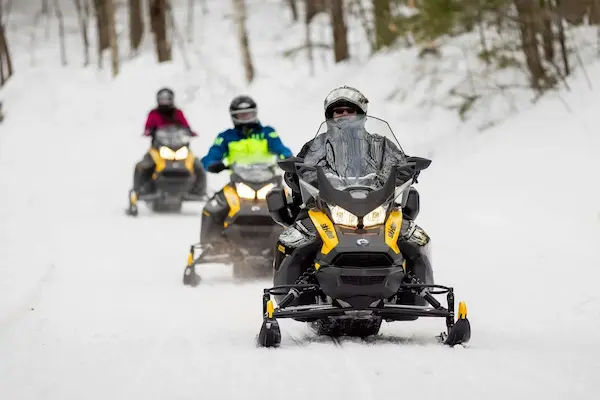Northern Extremes Snowmobile and Rentals