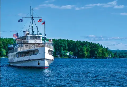 Lake Winnipesaukee Cruises